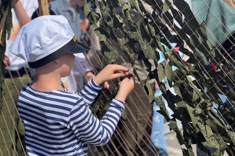 Жителей Приморья приглашают присоединиться к плетению маскировочных сетей для нужд СВО