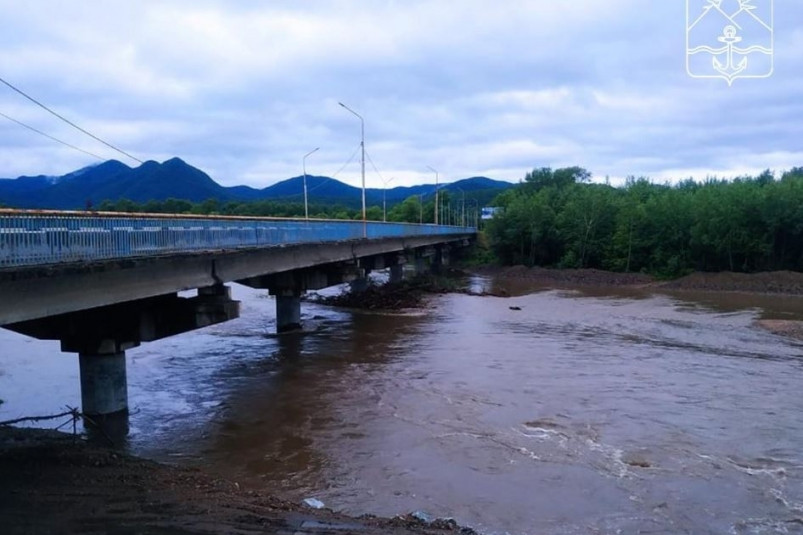 Дороги в Мекку приморского туризма местами затопило на метр после дождей