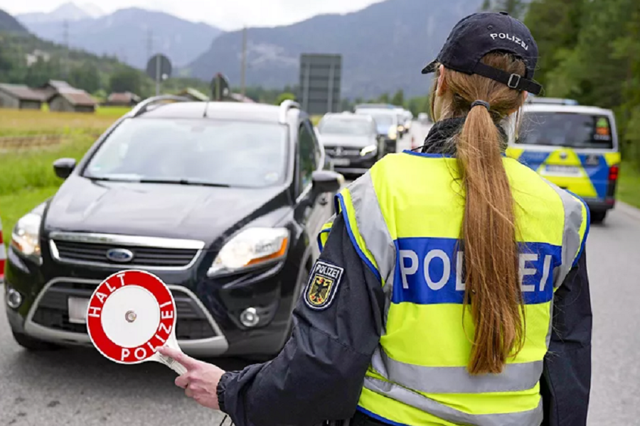 Изъятия авто с российскими номерами в Германии вызывают недоумение у немецкого юриста