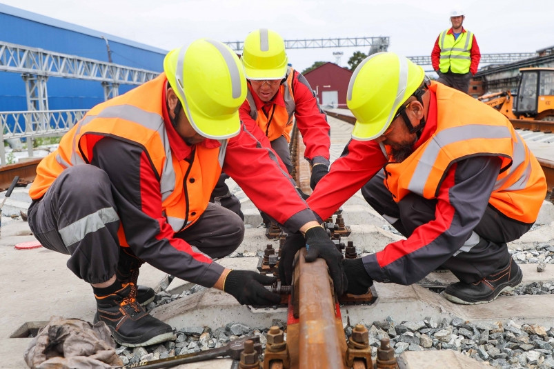Монтёры пути открыли конкурс профмастерства в “Восточном Порту”