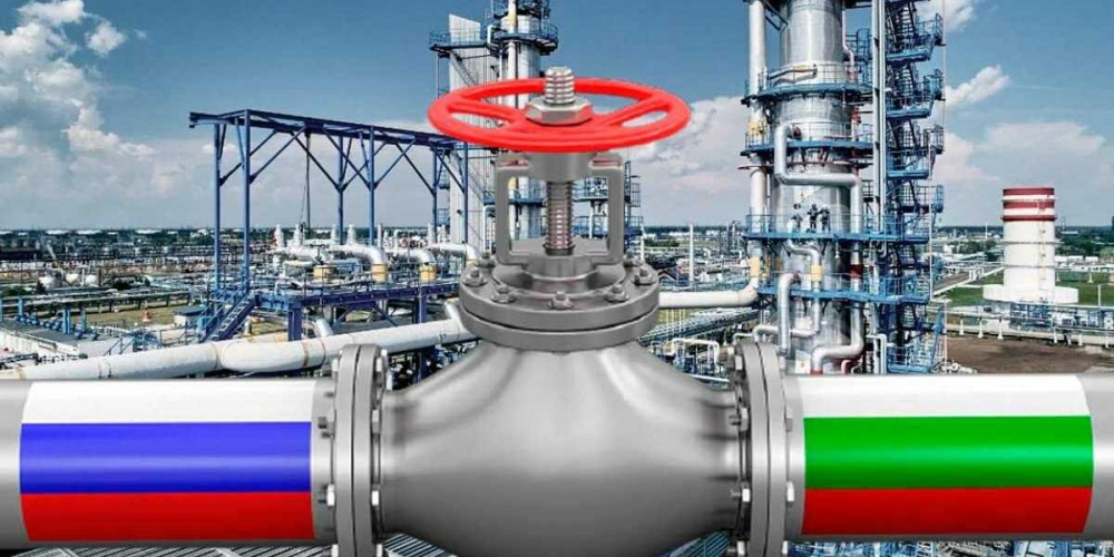 Болгары просят Лукойл снизить цены на топливо, а Газпром поставить газ