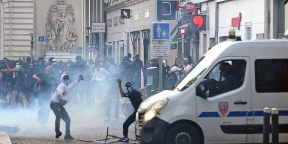 «Это все Россия!»: Африка восстала! 10 регионов Франции уже под ее контролем.