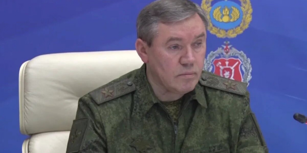 Путин пощадил Герасимова: Суровикин исчез после мятежа Пригожина: почему вместо «генерала Армагеддон» на совещании выступал его заместитель