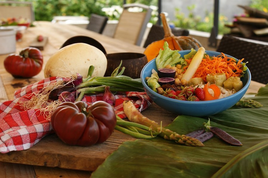 Учёные сравнили состояния здоровья вегетарианцев и всеядных на основе биохимических анализов крови, анализа состава тела и качества питания