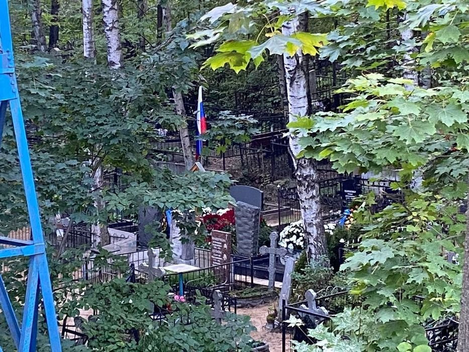 Появились первые фотографии могилы Пригожина