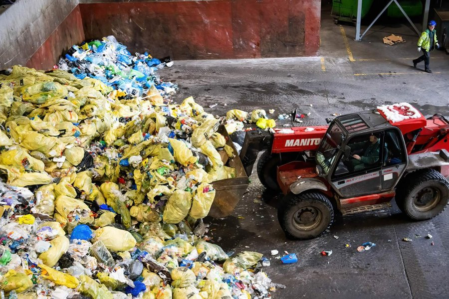 Польша и Германия ведут экологическую войну из-за мусора