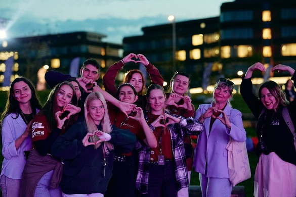 Участниками третьей смены «Помогать» на территории смыслов» стали 350 молодых людей - Новая общественная газета