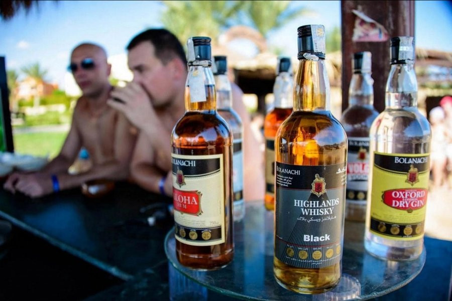 В Турции предлагают исключить алкоголь из системы «all inclusive» для снижения цен