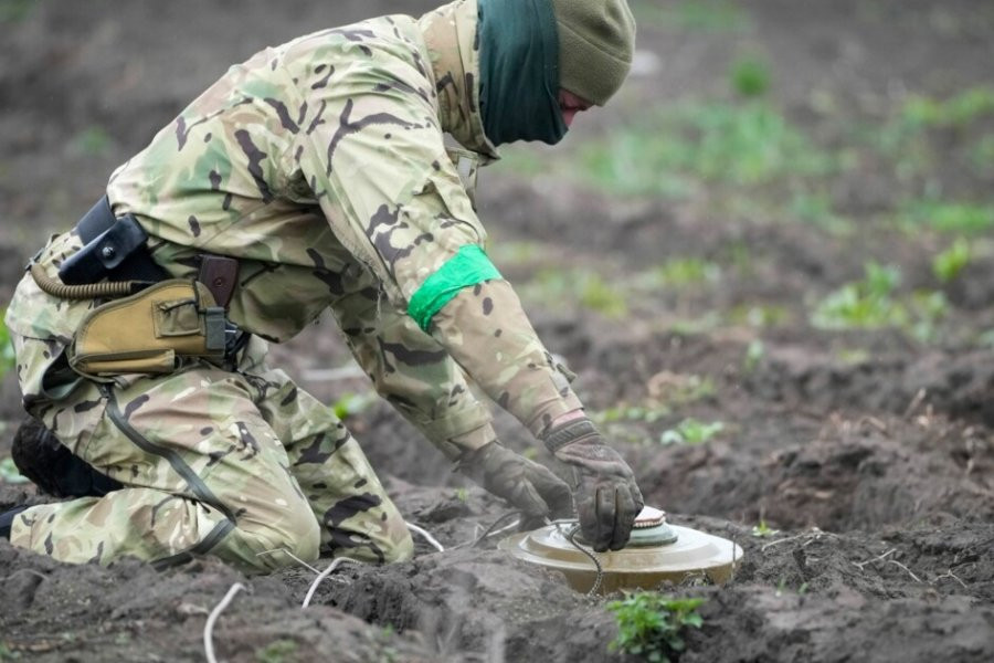 BI: нестандартные минные поля ВС РФ стали проблемой для ВС Украины