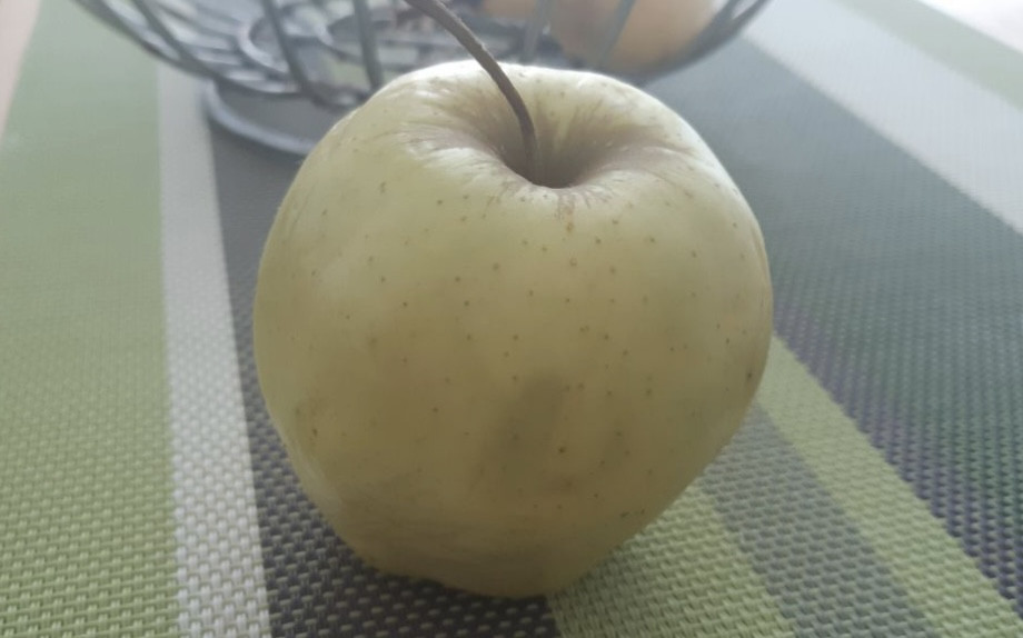 Что сделать, чтобы нарезанные яблоки не темнели: пять простых лайфхаков