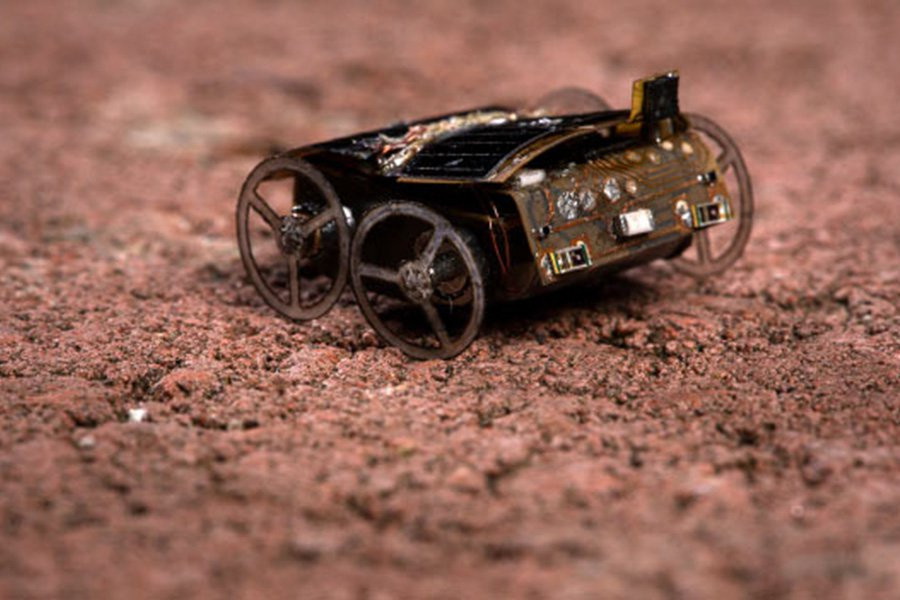 Исследователи создали автономного беспроводного микроробота без батарей