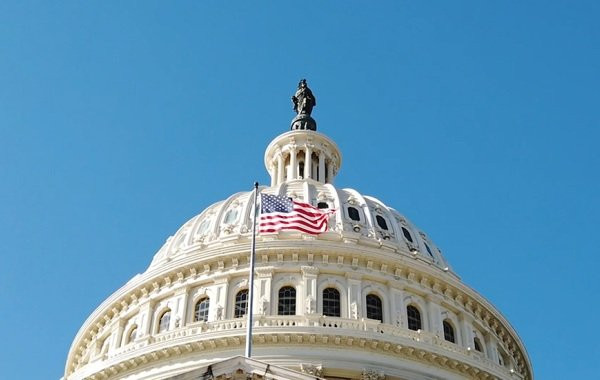 Конгресс США не поддержал поправки к бюджету, сокращающие помощь Украине