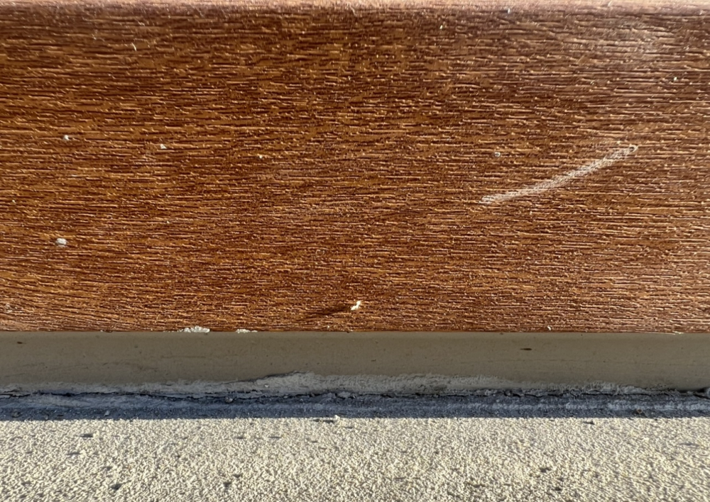 Как утеплить деревянные и пластиковые окна: готовимся к зиме