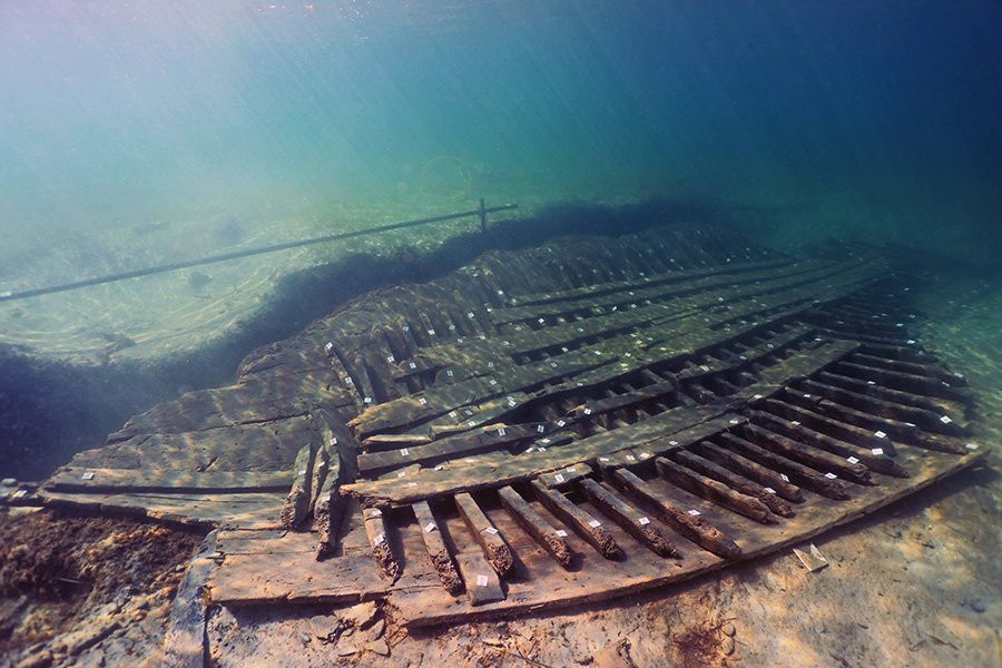 Обломки римского корабля 3 века были подняты со дна целыми
