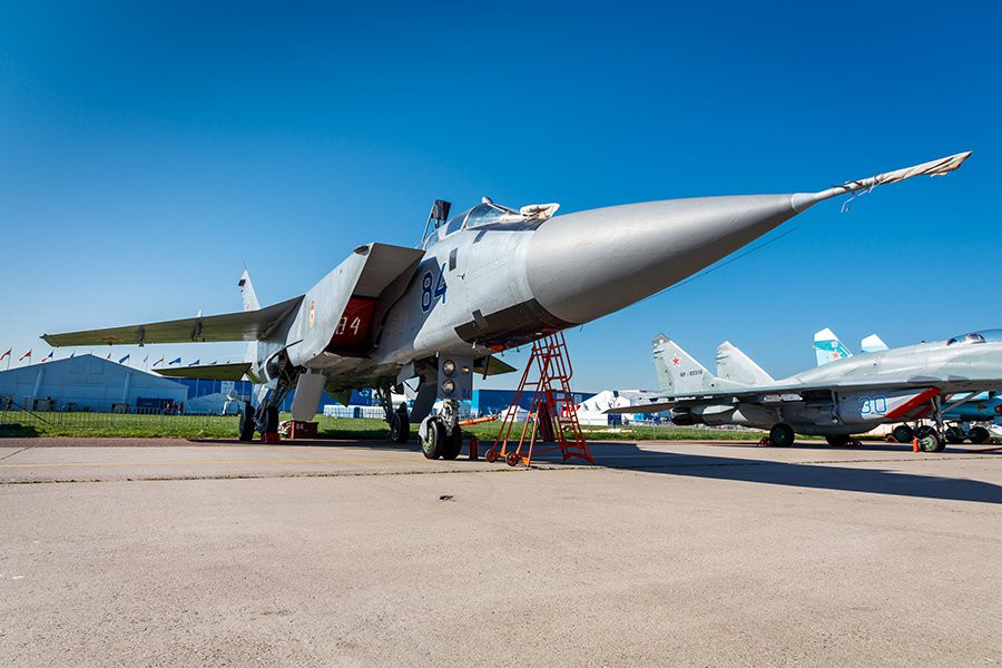 Путин: самолеты с системой «Кинжал» начинают патрулировать воздушное пространство над Черным морем