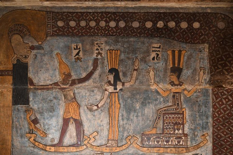 Ученые завершили реставрацию потолка древнеегипетского храма с новогодней сценой