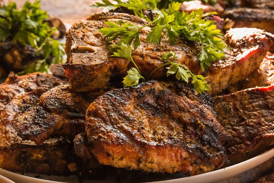 Как правильно употреблять белок людям среднего возраста и пожилым