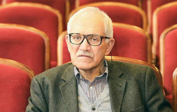 Режиссер Александр Митта госпитализирован в Москве