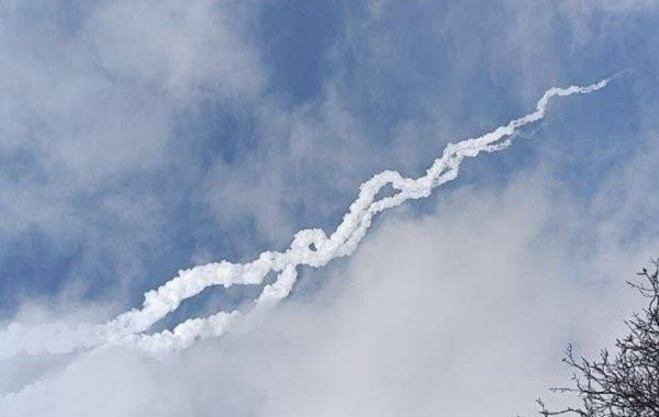 Жители Феодосии рассказали о раскатах в небе и взрывах