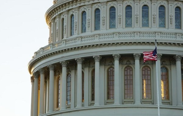 Демократы и республиканцы в США не договорились о сделке по Украине