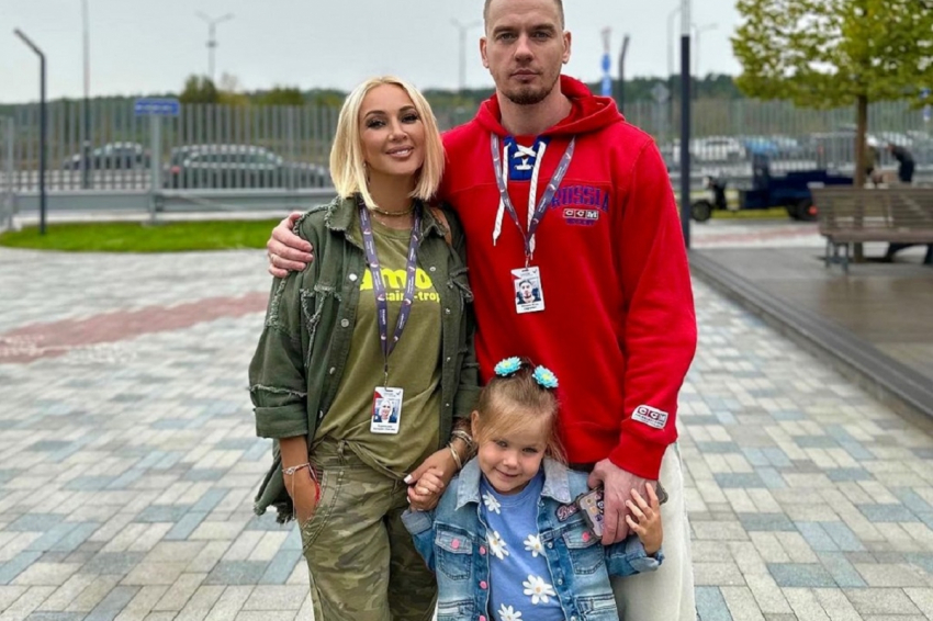 Лера Кудрявцева призналась, что решила уйти от мужа-хоккеиста из-за алкоголя