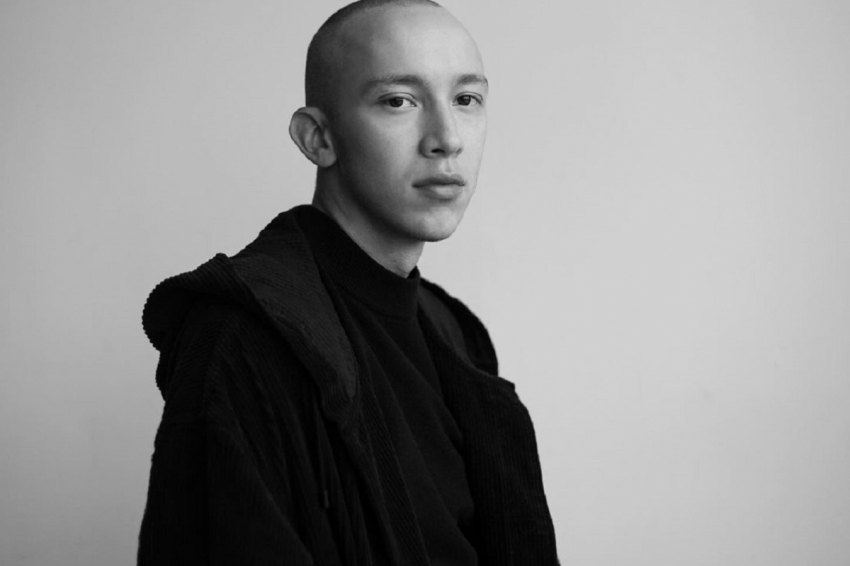 В Сети нашелся личный номер тюменского актера сериала «Слово пацана»