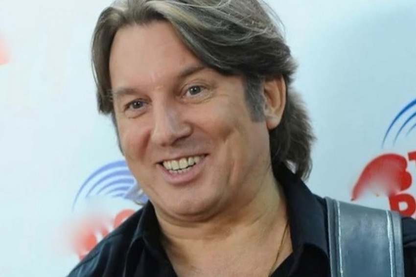 Певец Лоза нашел непонятными тексты песен Баскова, Билана и Долиной