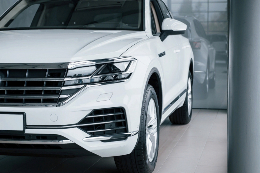 Дилеры решили привезти в Россию новый кроссовер Toyota Venza по цене 4,2 млн рублей