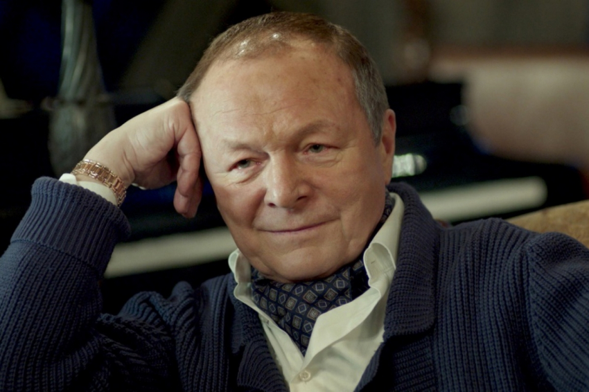 Борис Галкин решил ответить на слова Михалкова, что фильмы Рязанова — это не кино