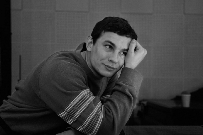 «Сравните Шукшина с SHAMAN»: Никита Кологривый никак не успокоится — актер признался, кто ему ближе по духу