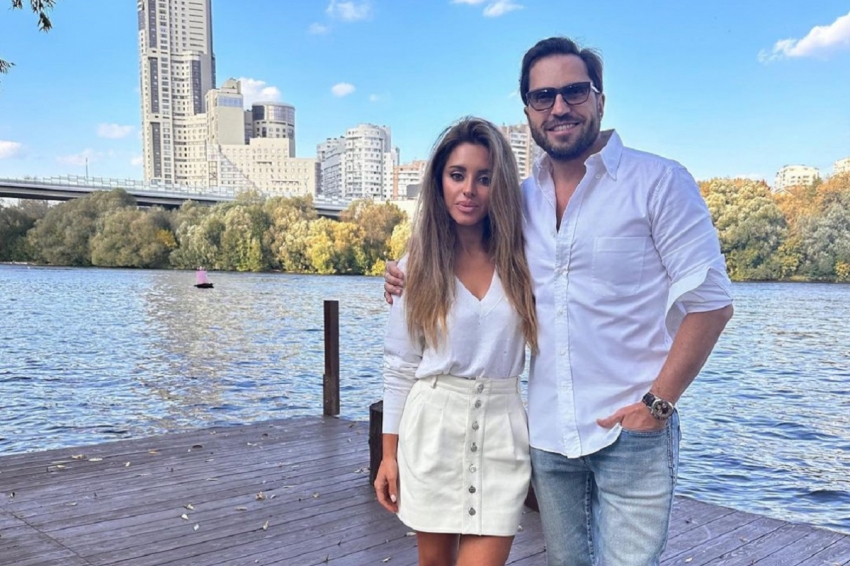 Александр Ревва с женой и детьми уехал из РФ после отмены комика на ТВ