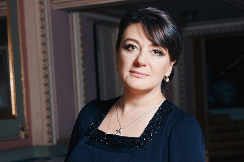 «Очень тяжелый период»: Анастасию Мельникову продолжает калечить тяжелый недуг — актриса не сдается