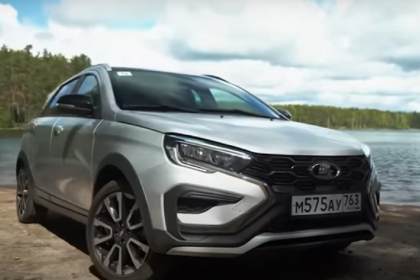 Россияне не хотят покупать автомобили Lada Vesta стоимостью 2 миллиона рублей