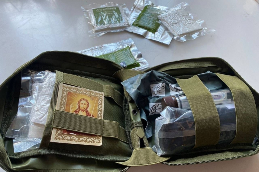 Волонтёр Закутный не стал скрывать, что в ДНР на свалке нашли партию гумпомощи для бойцов СВО