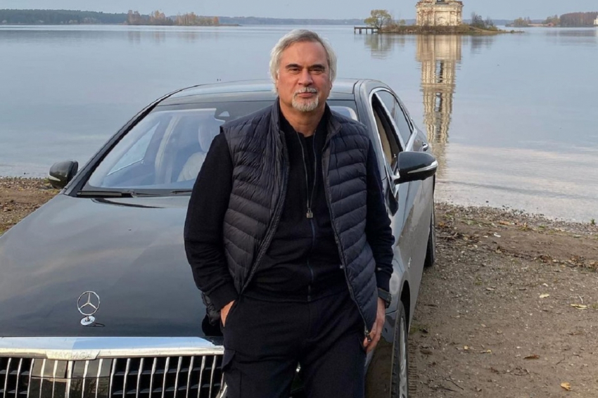 «Грусть в глазах»: Валерий Меладзе узнал о смерти любимого отца прямо на концерте в Казахстане