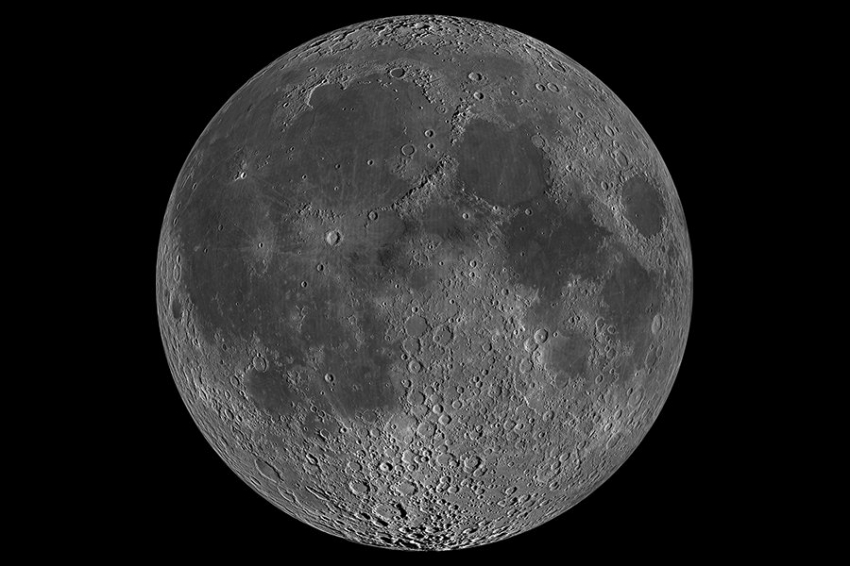 Луна сжимается, вызывая оползни и нестабильность южного полюса Луны