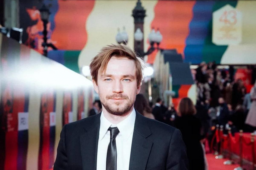 Приличная сумма: Назван размер гонораров 35-летнего российского актера Александар Петрова