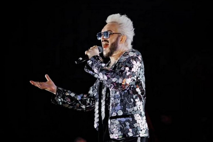 «Не имеет много денег»: Сергей Лавров признал, что Филипп Киркоров не блещет богатством — тратил деньги и жил одним днем