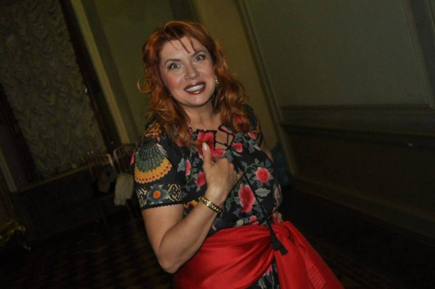 Актриса Вера Сотникова впервые за полтора года вышла в свет