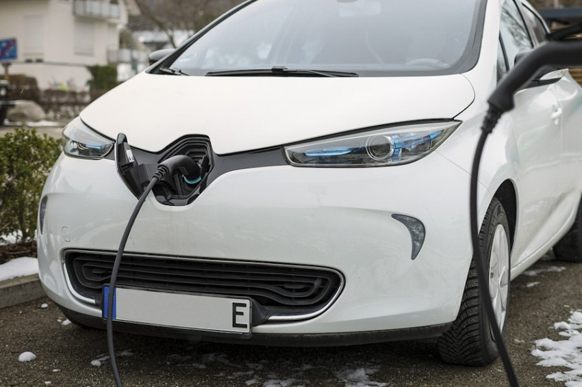 Joule: учёные разработали аккумулятор, заряжающийся на 100% за 5 минут