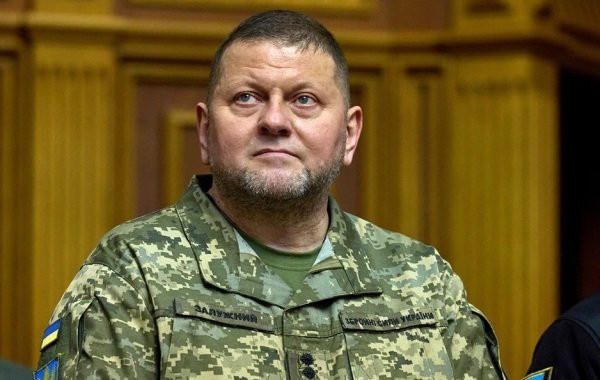 Украина уведомила США о решении уволить Залужного