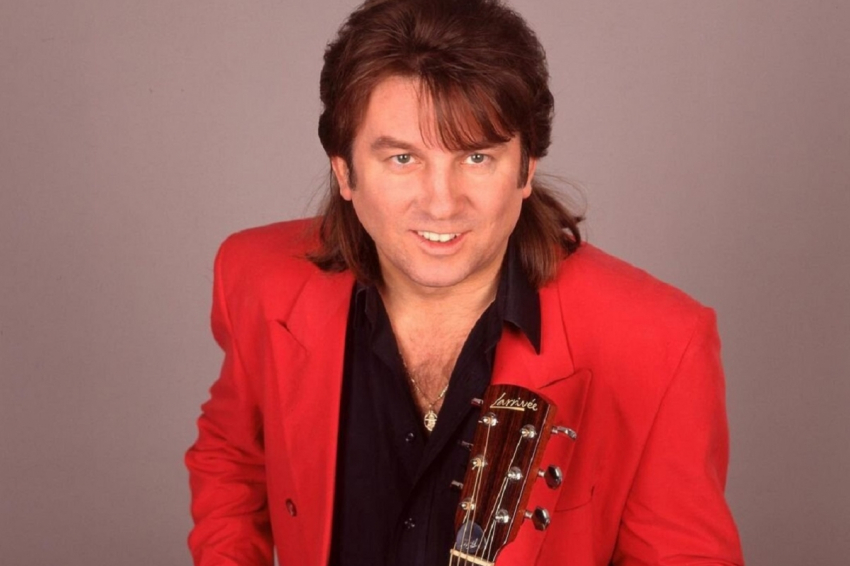 Певец Лоза признал, что в России не крутят явно патриотические песни