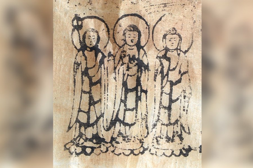В Японии внутри 675-летней буддийской статуи обнаружили древнюю бумагу васи