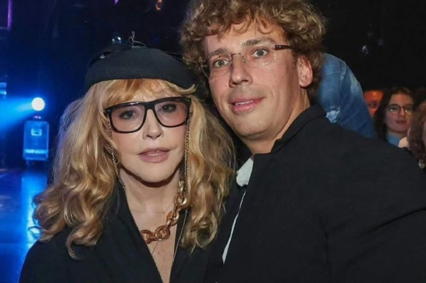 У Пугачевой и Галкина могут изъять замок в деревне Грязь по новому закону