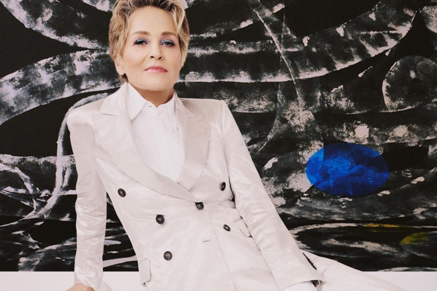 Шэрон Стоун запустила фото лица с морщинами крупным планом