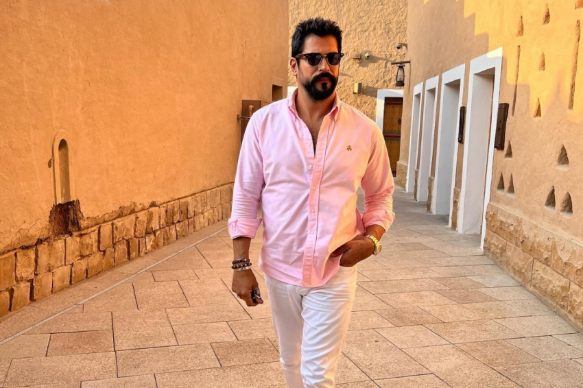 Звезда турецких сериалов Бурак Озчивит запустил русскую песню «Калинка»