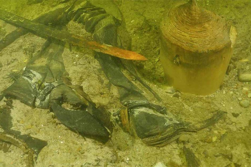 На дне литовского озера обнаружены останки средневекового солдата