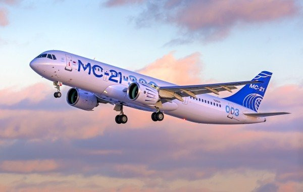 Серийные поставки самолётов МС-21 начнутся в 2025-2026 годаx