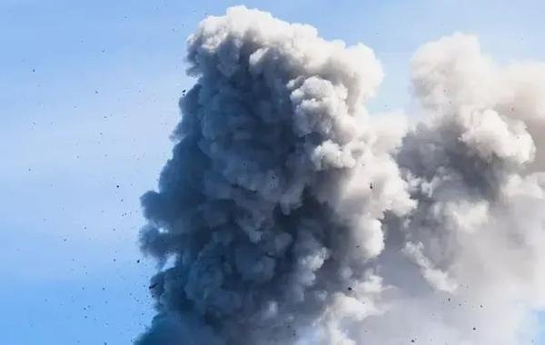 Массированный удар по Украине 5 марта: мощные взрывы гремят в Одессе