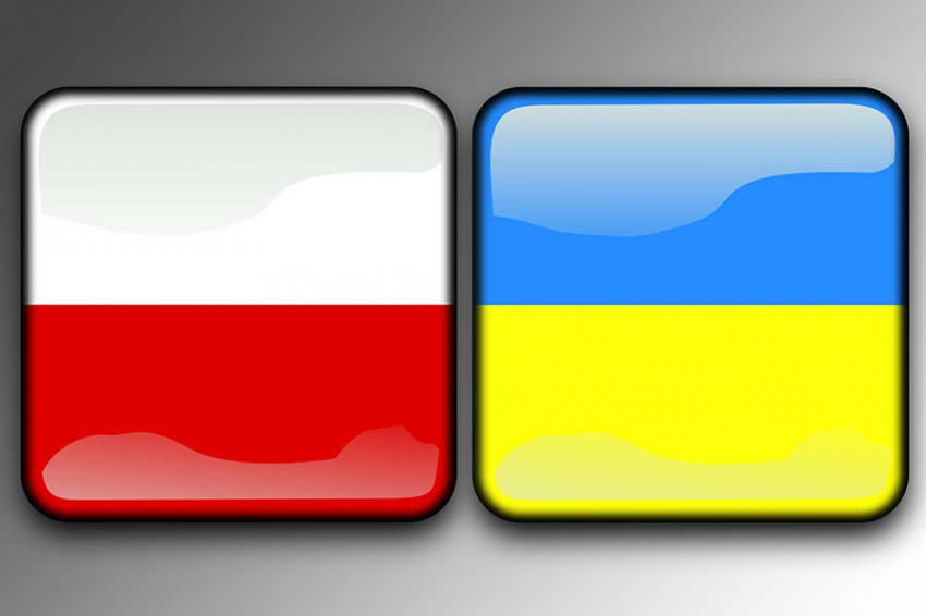 Зеленский заявил, что ситуация на границе с Польшей вышла за пределы экономики и морали